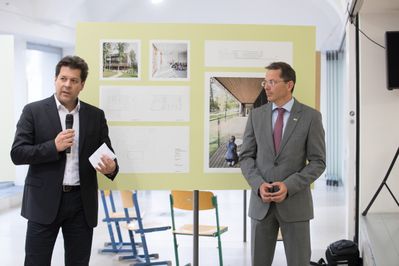 Stadtbaudirektor Bertram Werle, Günter Hirner, GF GBG (v.l.)