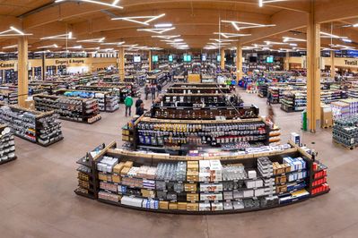 Großhandel Metro Zero 1 - St. Pölten, 2017, Arch.: POPPE*PREHAL Architekten