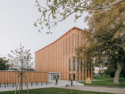 ORTE Bauvisite_ KinderKunstLabor Exterior_St Poelten_Schenker Salvi Weber Architekten