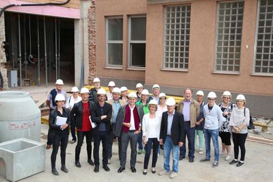 Baustellenbesichtigung Bildungszentrum Donawitz, Stadtgemeinde Leoben – Architektursommer 2015