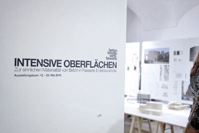 Eröffnung Intensive Oberflächen