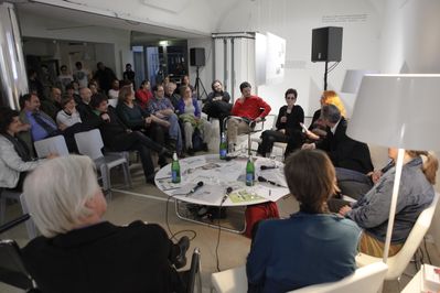 Roundtable II zu Shared Space, 13.04.2010: Kunst als Strategie im öffentlichen Raum – eine mögliche Methode der Urban Regeneration