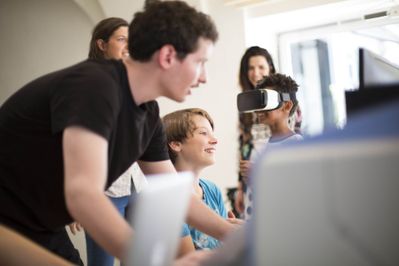 Wohin die Farbe? / Ulrich Palzer und Daniela Kozich