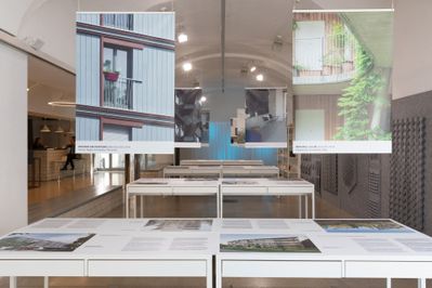 Ausstellungsansichten "Fortschritt zu Wohnbau"