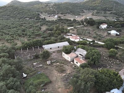 Verlassene Käsefabrik in Thesprotia, Griechenland