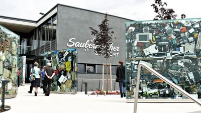 Häuser schaun 18.06.2011: Saubermacher ECOPORT, Bramberger a r c h i t e c t s und Atelier Thomas Pucher