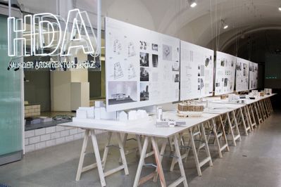 Ausstellungseröffnung Intensive Oberflächen