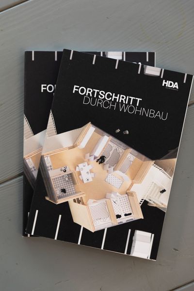 Publikation "Fortschritt durch Wohnbau"