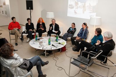 vlnr: Anton Lederer, Flora Neuwirth, Veronika Dreier, Richard Kriesche, Anita Hofer, Angelika Thon, Nicole Pruckermayr, Werner Fenz